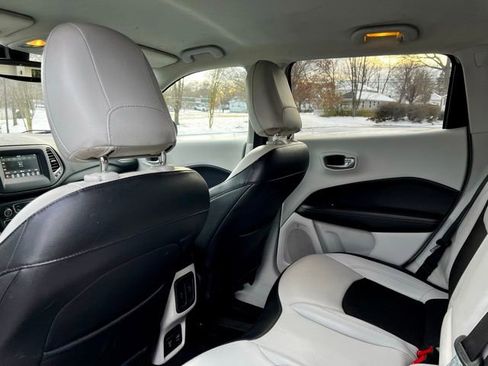 Used 2021 Jeep Compass Latitude w/ Driver Assistance Group image 15