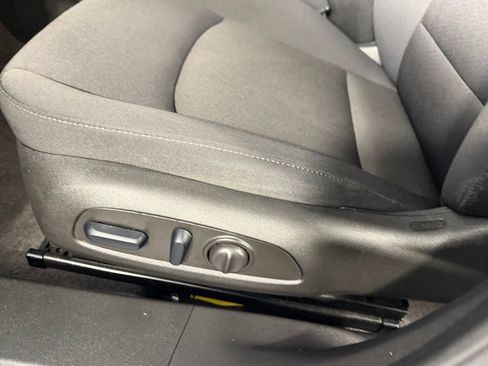 Used 2025 Chevrolet Malibu RS FWD image 24