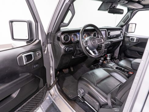 Used 2020 Jeep Wrangler Unlimited Sahara AWD/4WD image 12