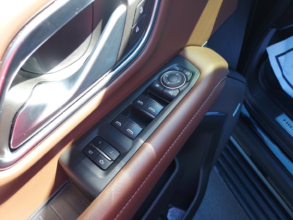 Used 2022 Chevrolet Tahoe High Country AWD/4WD image 11