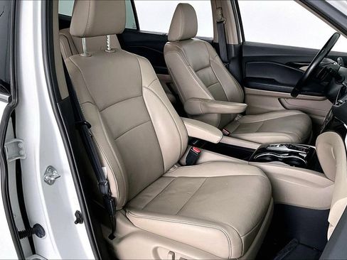 Used 2022 Honda Pilot Elite image 9
