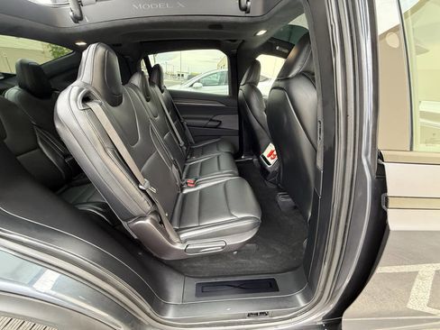Used 2023 Tesla Model X image 14