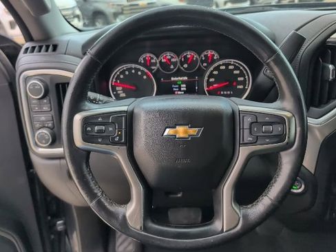 Used 2020 Chevrolet Silverado 1500 LT w/ Texas Edition image 17