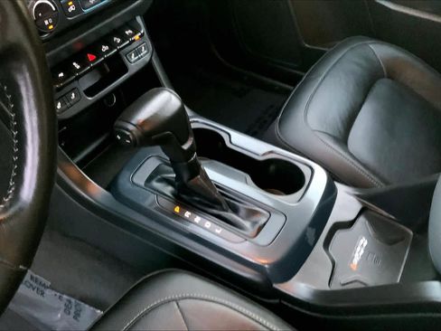 Used 2020 Chevrolet Colorado Z71 image 16