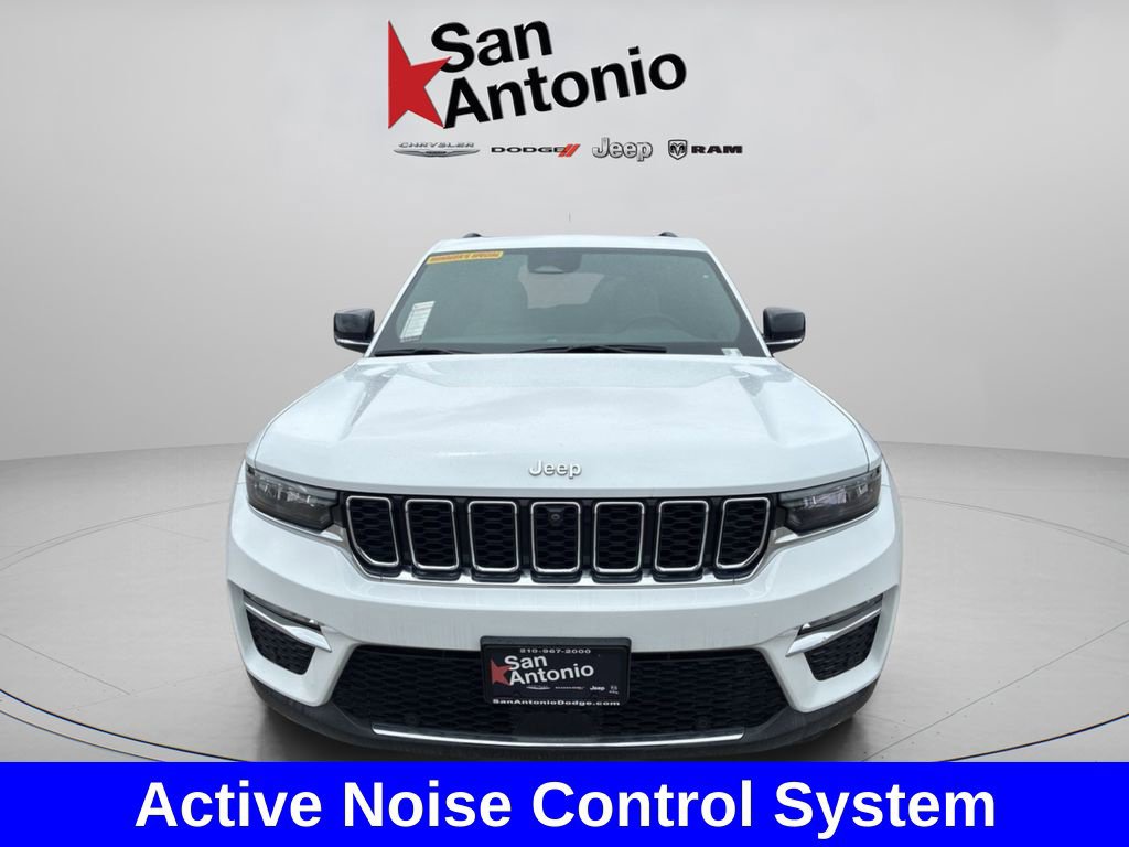 New 2025 Jeep Grand Cherokee Limited RWD image 5