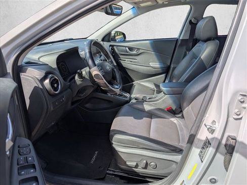 Used 2022 Hyundai Kona Limited FWD image 15