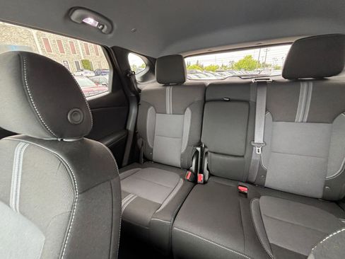 Used 2025 Chevrolet Blazer LT FWD image 41