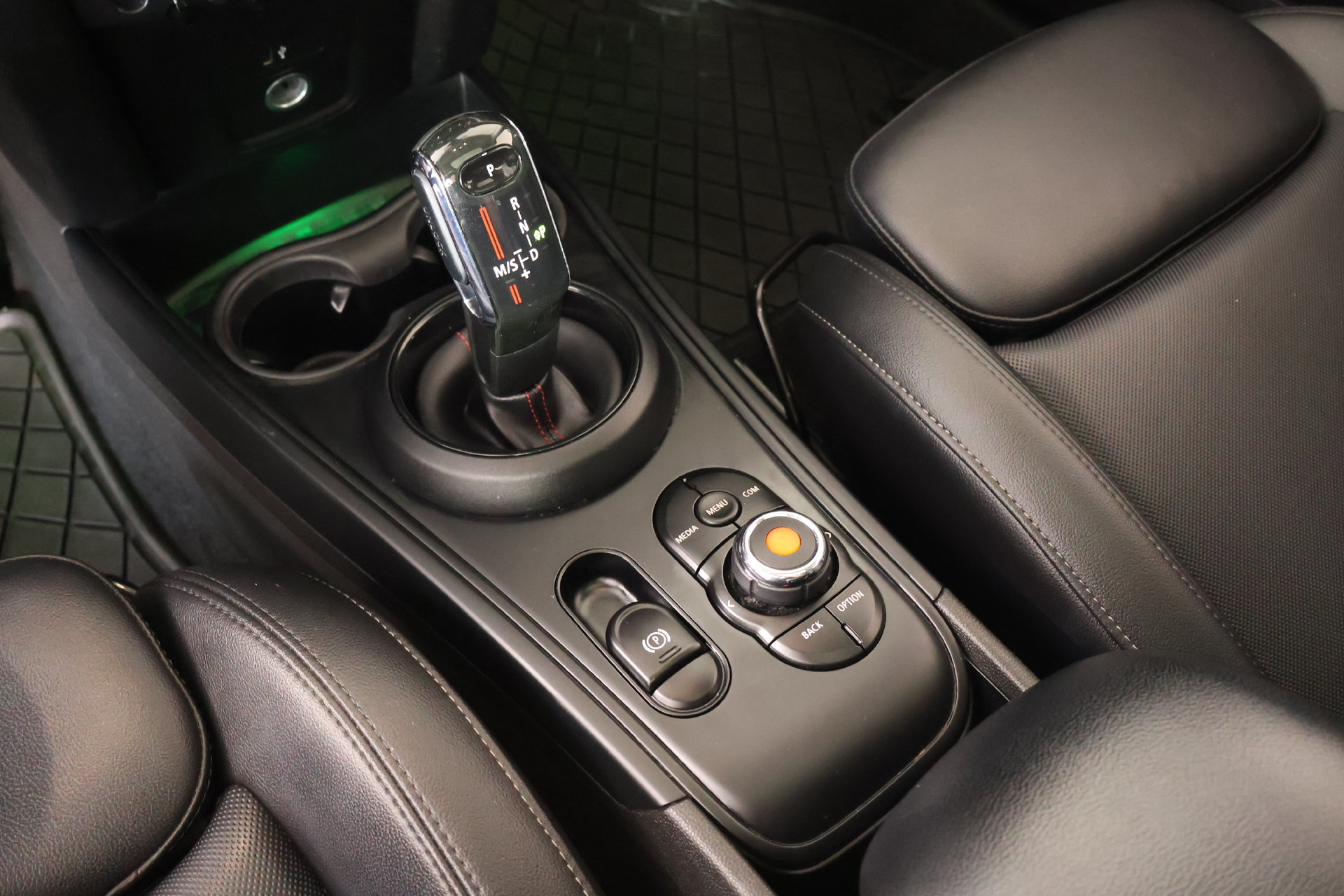 Used 2020 MINI Cooper Countryman S FWD image 8