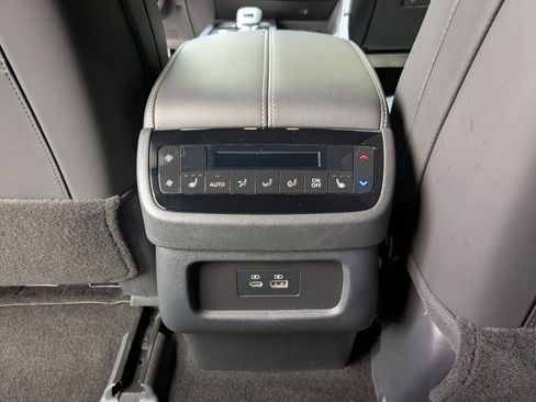 Used 2025 INFINITI QX60 Luxe w/ Black Edition image 26