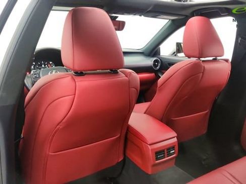 Used 2023 Lexus IS 350 F Sport RWD image 31