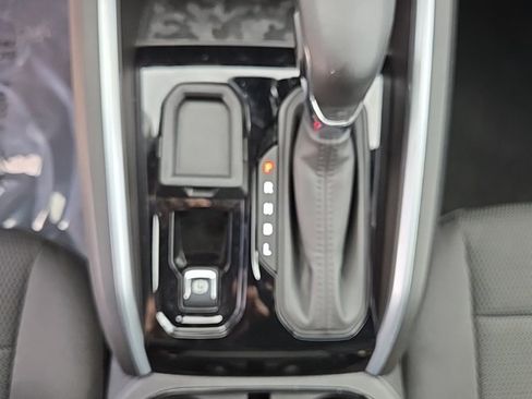 Used 2024 Chevrolet Colorado LT image 27