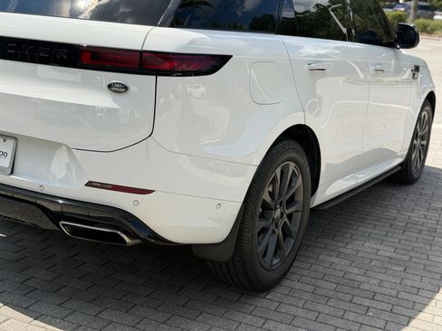 Used 2023 Land Rover Range Rover Sport SE Dynamic AWD/4WD image 17