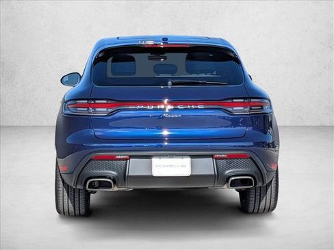 Used 2025 Porsche Macan image 10