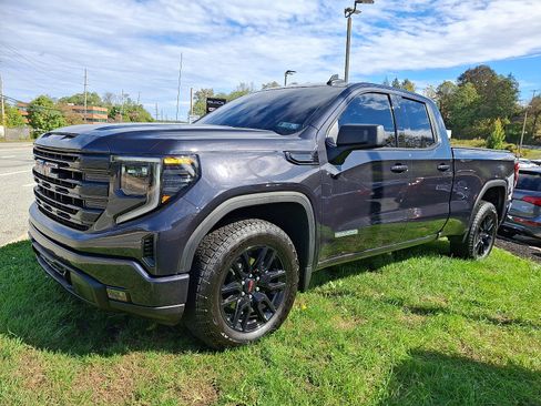 Used 2024 GMC Sierra 1500 Elevation image 3