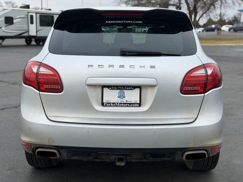 Used 2011 Porsche Cayenne image 6