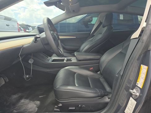 Used 2022 Tesla Model 3 Long Range AWD/4WD image 6