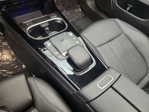 Used 2022 Mercedes-Benz CLA 250 image 13