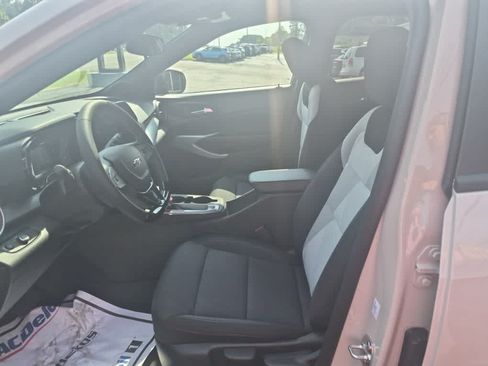 New 2026 Chevrolet Trax RS w/ Sunroof Package FWD image 12