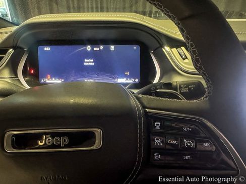 Used 2024 Jeep Grand Cherokee L Overland w/ Trailer Tow Package image 21