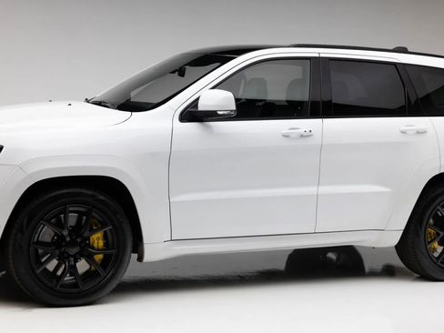 Used 2020 Jeep Grand Cherokee Trackhawk AWD/4WD image 33