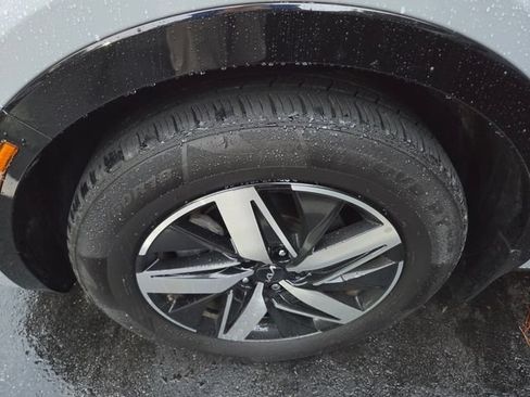 Used 2023 Kia Sorento EX FWD image 9