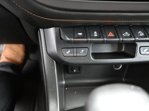 Used 2022 GMC Canyon AT4 w/ Trailering Package image 17