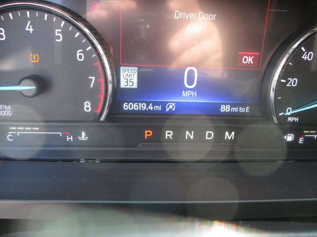 Used 2020 Ford Explorer XLT w/ Equipment Group 202A AWD/4WD image 17