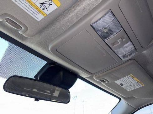 Certified 2025 Nissan Frontier SV w/ SV Convenience Package RWD image 24