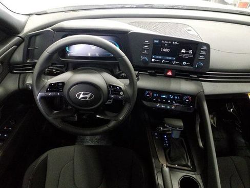 New 2026 Hyundai Elantra Sport image 3