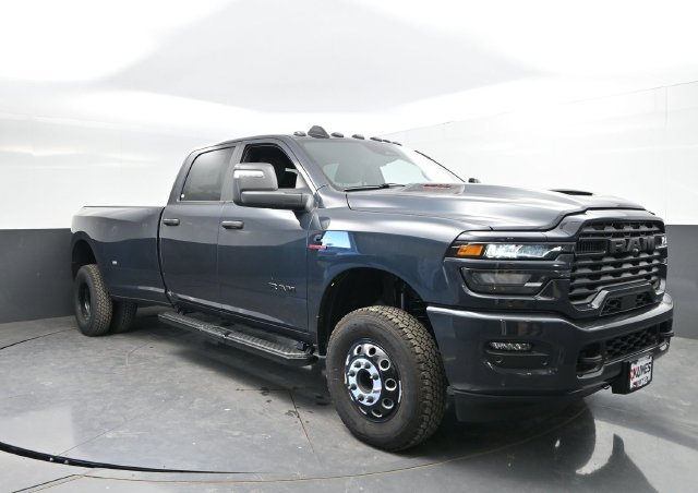 New 2027 RAM 3500 Big Horn AWD/4WD image 4