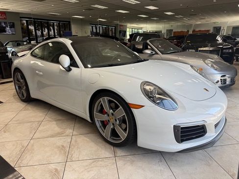 Used 2019 Porsche 911 Carrera S RWD image 1