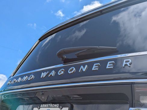 Used 2024 Jeep Grand Wagoneer L 4WD image 45