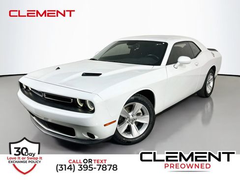 Used 2023 Dodge Challenger SXT RWD image 1