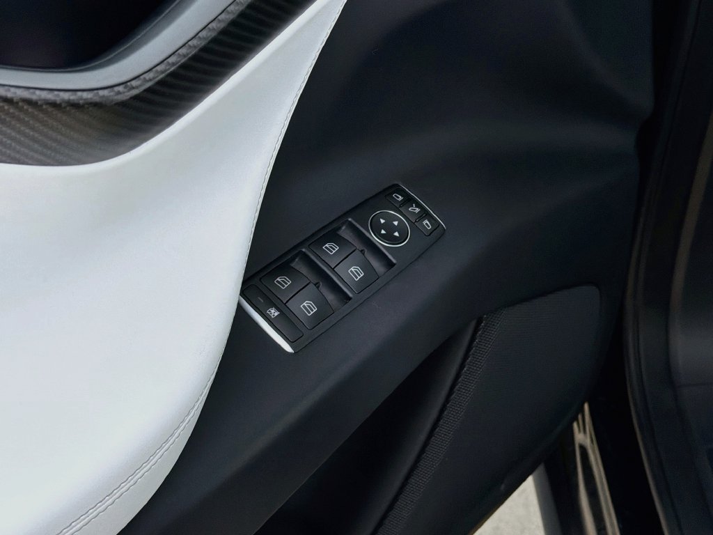 Used 2020 Tesla Model X Performance AWD/4WD image 17