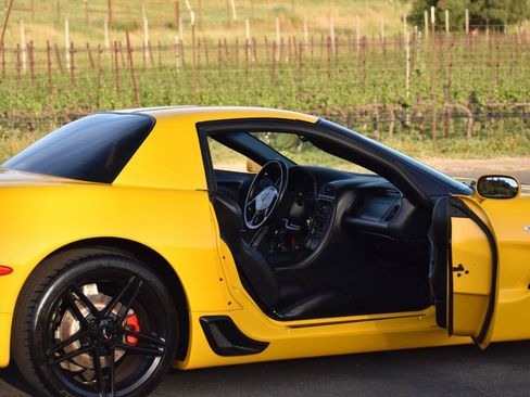 Used 2003 Chevrolet Corvette Z06 w/ Memory Package, 3 Drivers RWD image 33