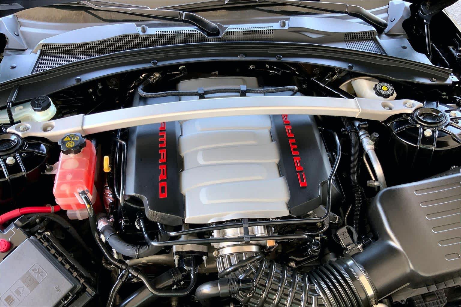 Used 2021 Chevrolet Camaro SS RWD image 31