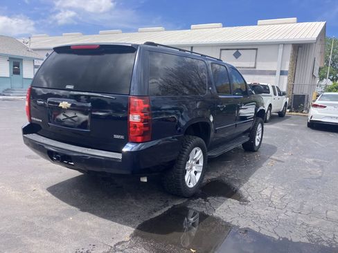 Used 2007 Chevrolet Suburban LT w/ LT Preferred Equipment Group RWD image 17