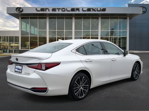 Used 2025 Lexus ES 300h ES 300h image 3