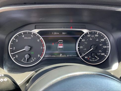 Used 2024 Nissan Rogue SV FWD image 22