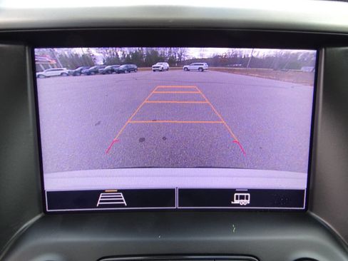Used 2022 GMC Acadia Elevation image 30