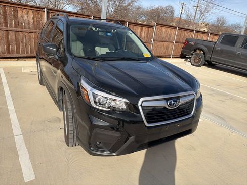 Used 2020 Subaru Forester Base w/ Alloy Wheel Package image 2