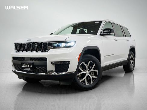 Used 2024 Jeep Grand Cherokee L Limited AWD/4WD image 1