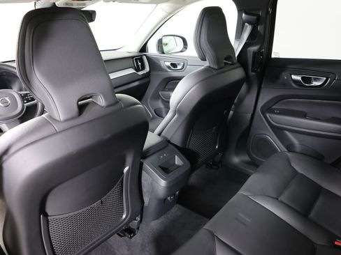 Used 2025 Volvo XC60 B5 Plus AWD/4WD image 50