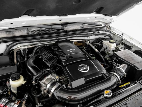 Used 2018 Nissan Frontier SV w/ Value Truck Package image 41