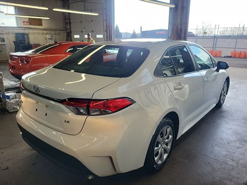Used 2023 Toyota Corolla LE image 4