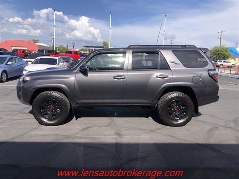 Used 2019 Toyota 4Runner TRD Off-Road Premium AWD/4WD image 7