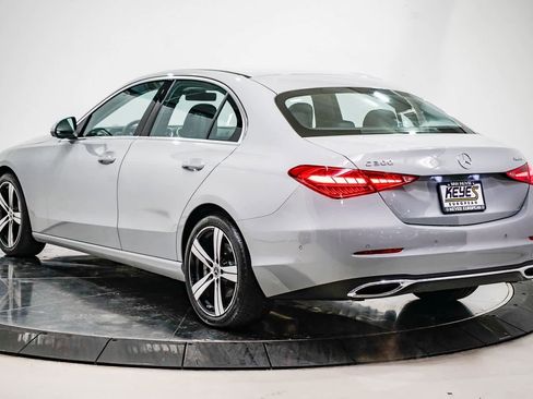 Used 2025 Mercedes-Benz C 300 4MATIC Sedan image 2