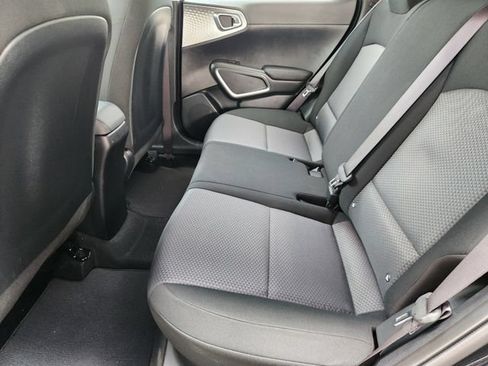 Used 2024 Kia Soul LX w/ Option Group 015 FWD image 30