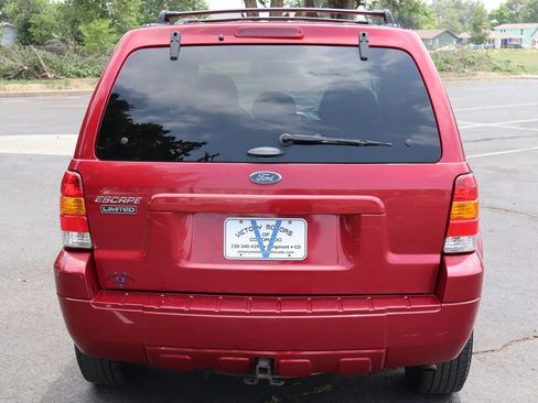 Used 2005 Ford Escape Limited AWD/4WD image 6