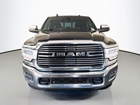 Used 2021 RAM 2500 Laramie AWD/4WD image 2